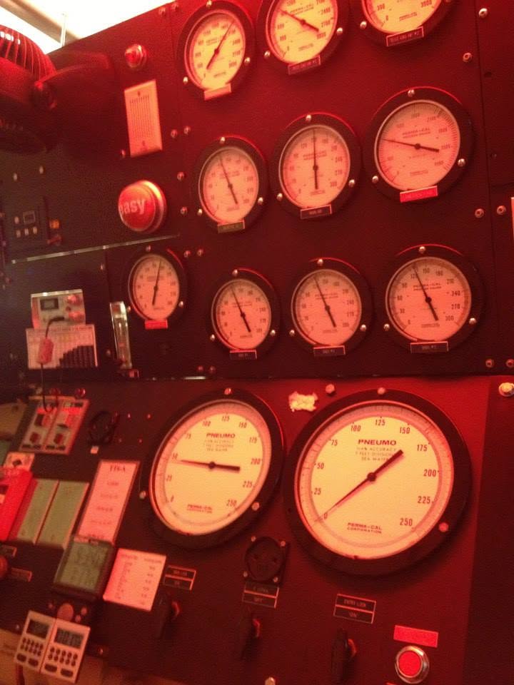 Hyperbaric chamber control gauges